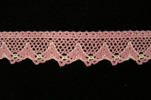 .75 inch Flat Cotton Lace, mauve (50 yards) MADE IN USA.