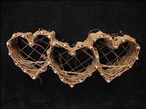 Triple Heart Grapevine Wicker Hearts, 20 inch (lot of 1) SALE ITEM