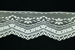 3.5 Inch Flat Lace, Ivory (25 yards) MADE IN USA