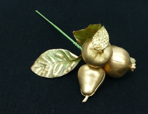 Gold Decorated Fruit Pick (lot of 72)